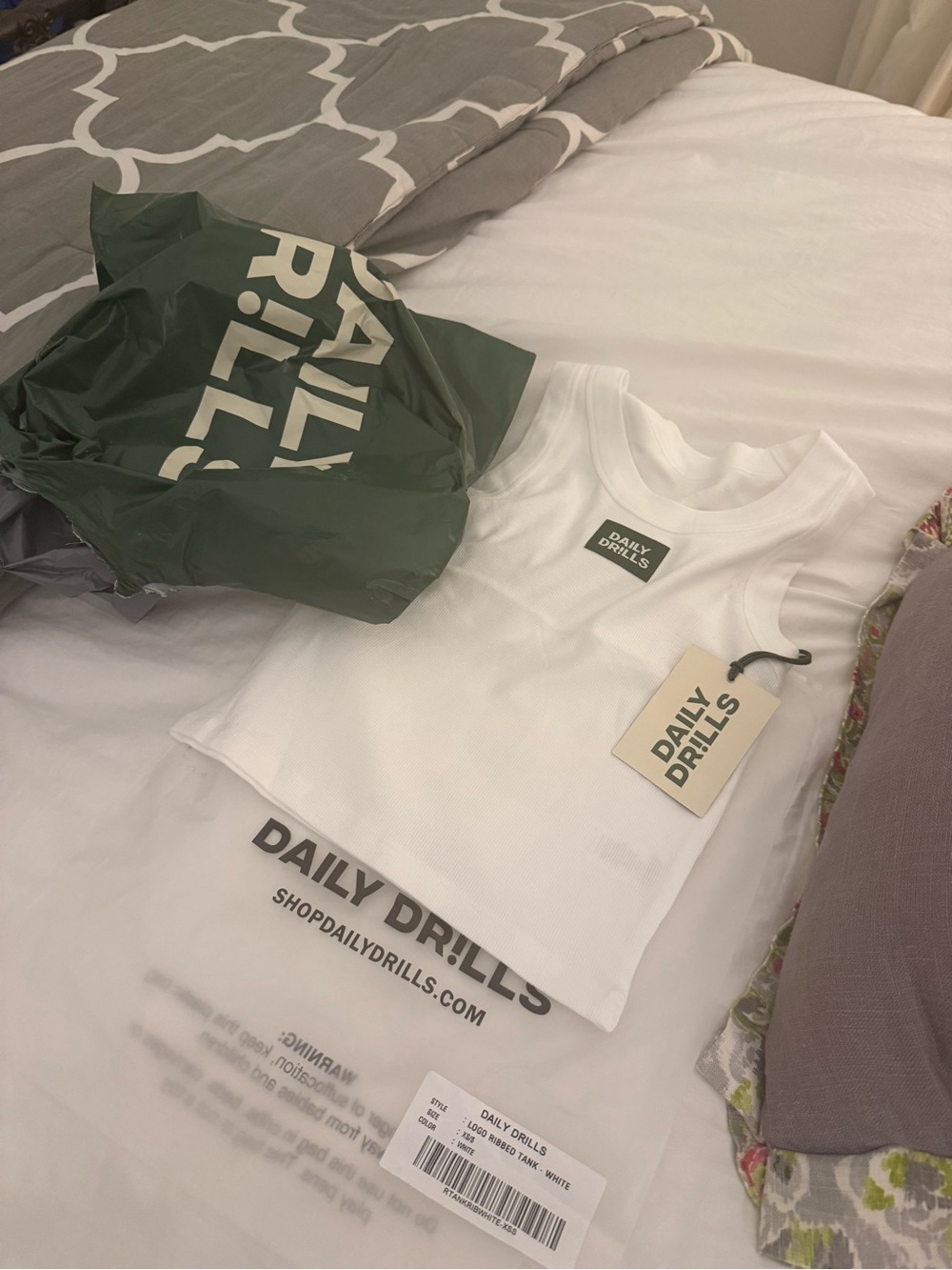 Daily Drills White Ribbed Crop Tank with Logo Patch never worn! 65 with shipping